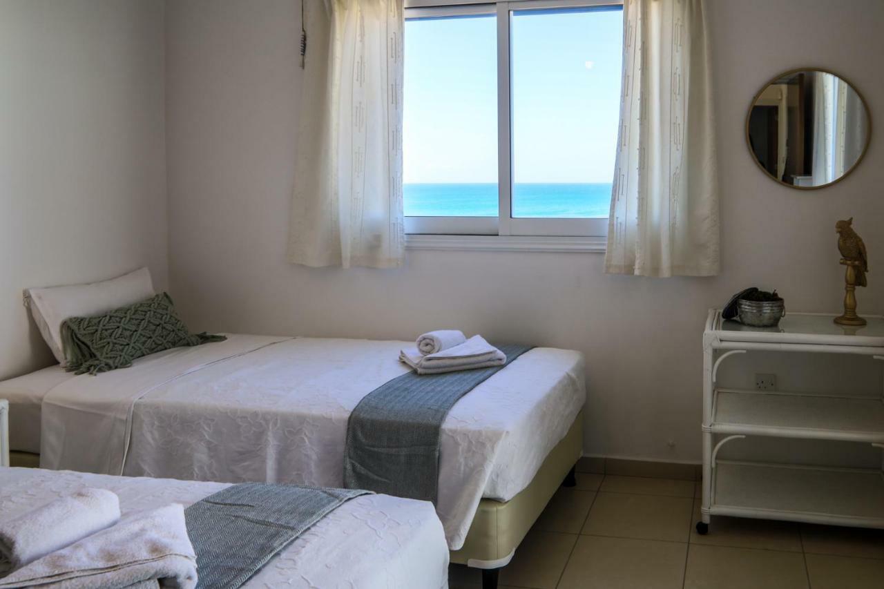 Phaedrus Living: Seaside Luxury Villa Anafi Paralimni Bagian luar foto