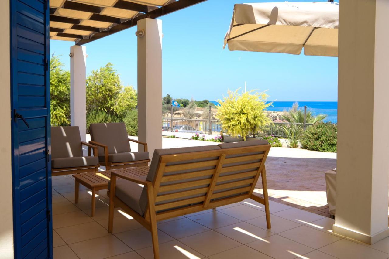 Phaedrus Living: Seaside Luxury Villa Anafi Paralimni Bagian luar foto