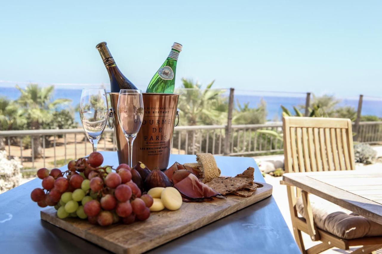 Phaedrus Living: Seaside Luxury Villa Anafi Paralimni Bagian luar foto